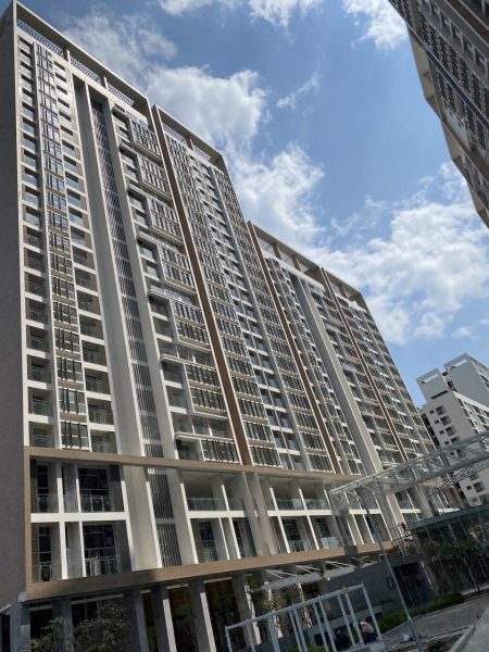 The Signature Quận 7 lắp cửa trượt quay Eurotech