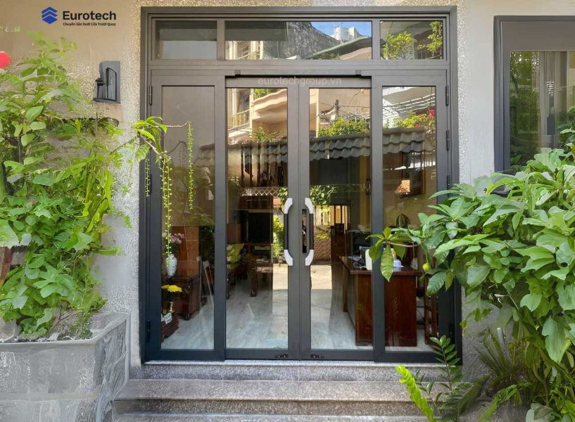 Cửa Trươt Quay Eurotech Cửa đi Chính Nha Pho