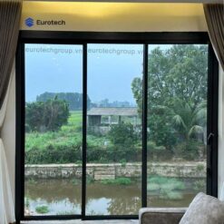 Cửa Slim Trượt Quay 3 Cánh| Cửa Ban Công – Eurotech Premium 2025 | Mở Rộng Tầm Nhìn, Hệ Nẹp Rời 8.0 Bền Trên 20 Năm